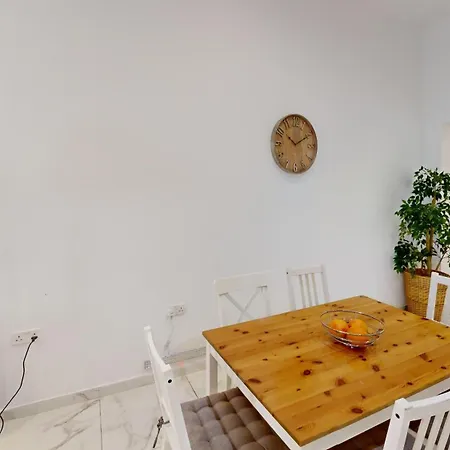 Seaside Steps Away From The Sea * Gzira