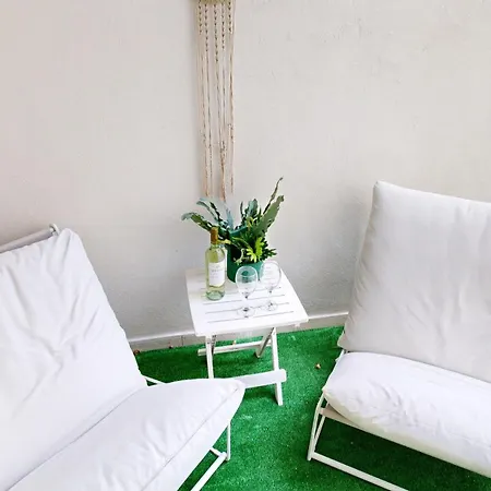 شقة Seaside Steps Away From The Sea *