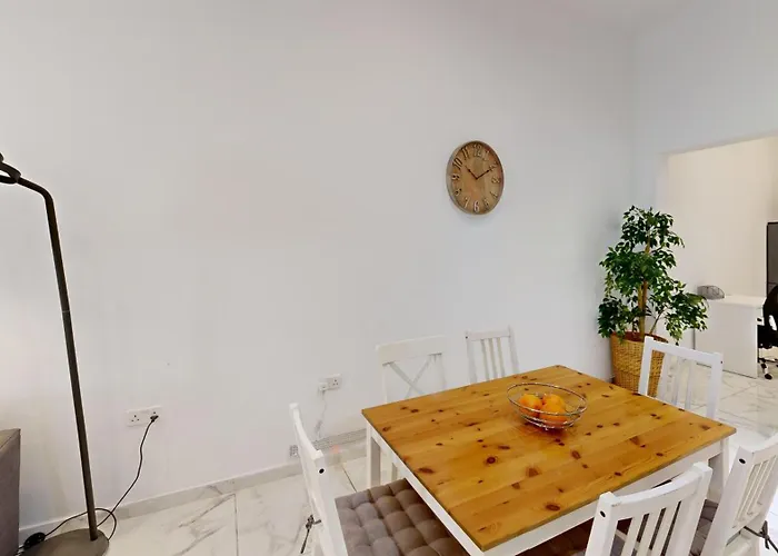 Seaside Steps Away From The Sea * 그지라