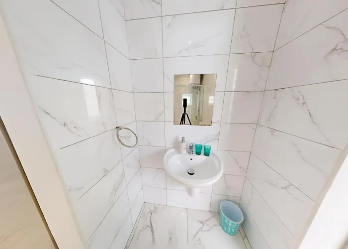 Seaside Steps Away From The Sea 아파트