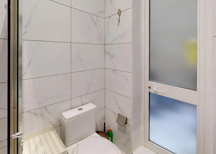 Seaside Steps Away From The Sea *